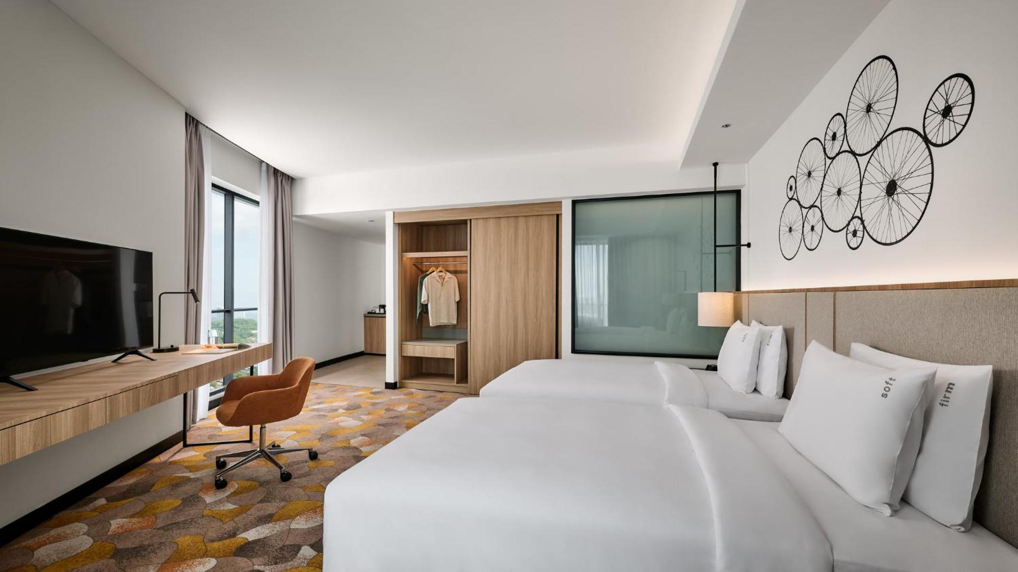 Holiday Inn & Suites Penang Prai By Ihg Bukit Mertajam Bagian luar foto